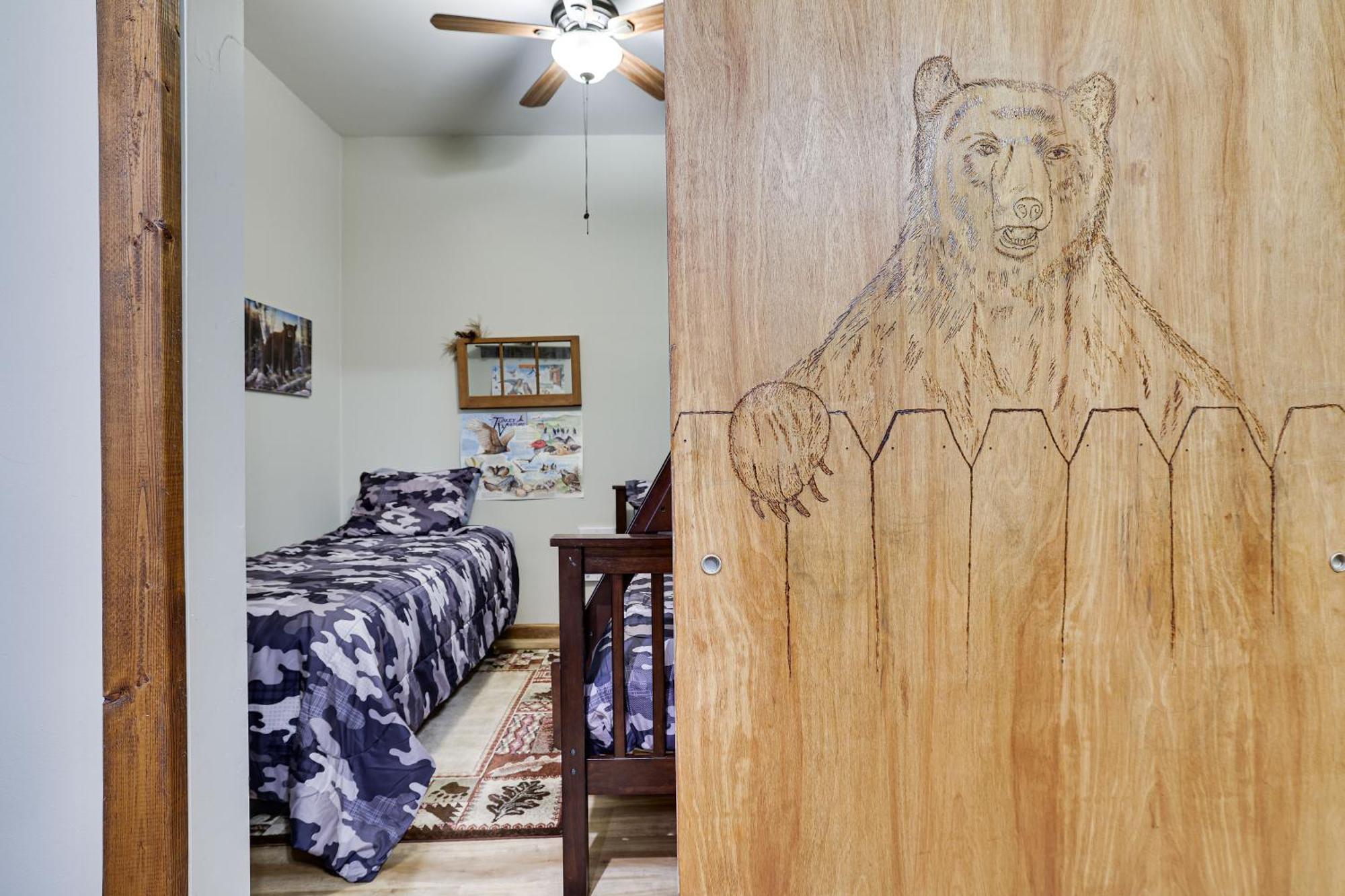 Serenity And Fun All In One In This Cozy Pocono Cabin Jim Thorpe Dış mekan fotoğraf